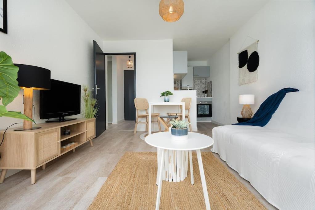 Superbe En Bord De Apartment